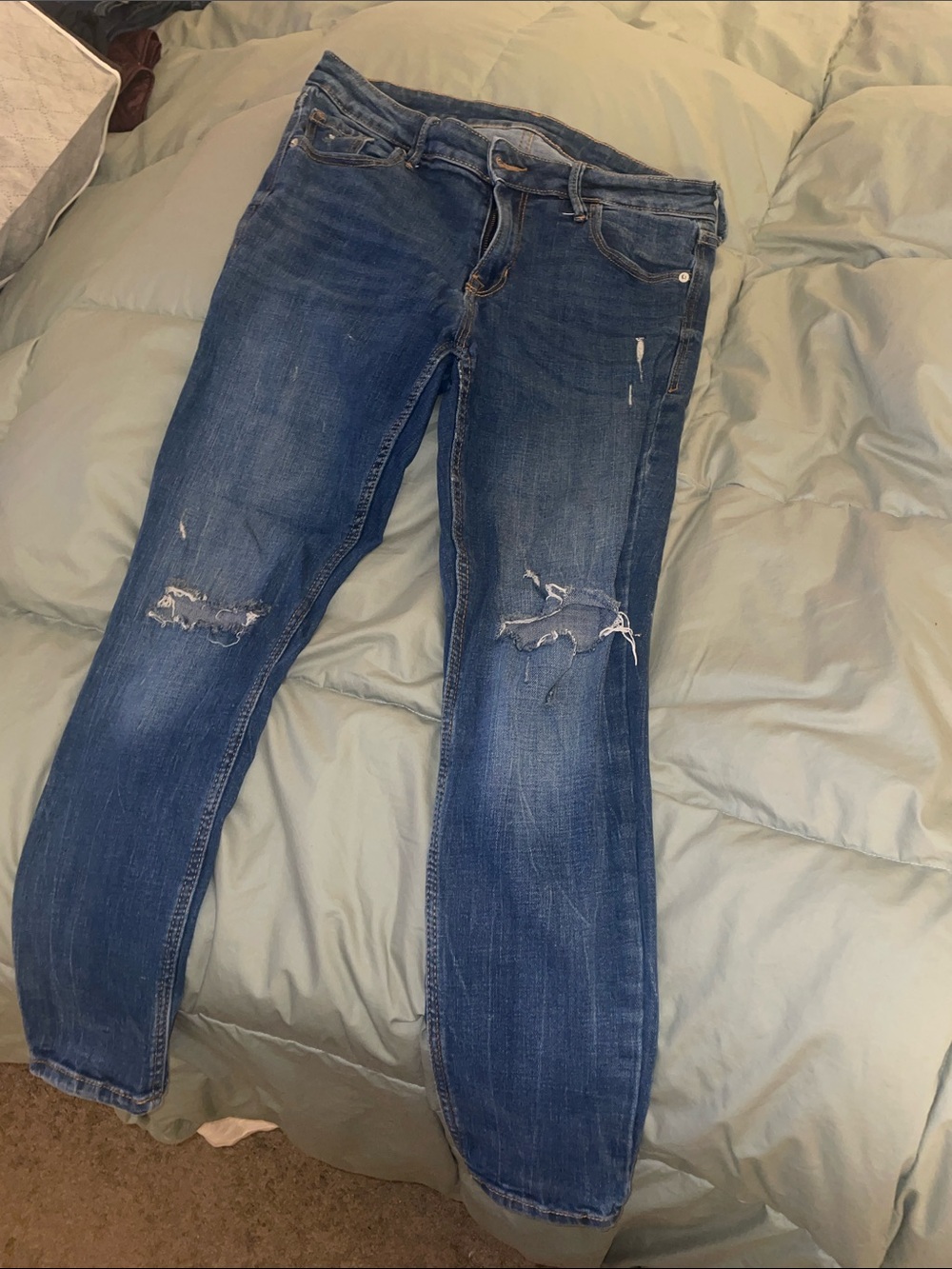 Old Navy Rockstar Distressed Skinny Jeans 10 Short
